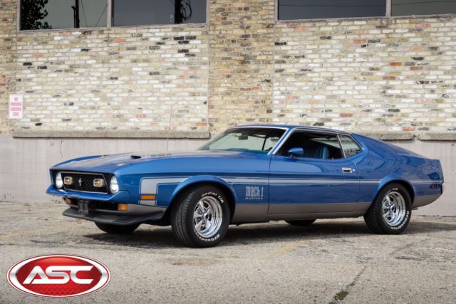 1972 Blue / Silver Ford Mustang Mach 1 Coupe
