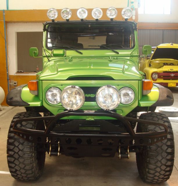 1977 metallic green Toyota Land Cruiser SUV