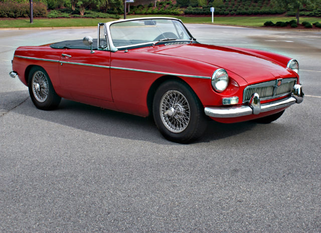 1967 red MG MGB