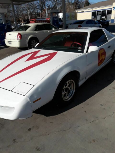 1991 White Pontiac Firebird Coupe