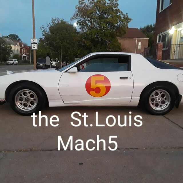 1991 White Pontiac Firebird Coupe