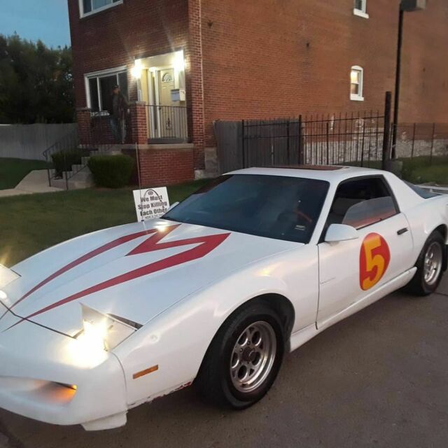 1991 White Pontiac Firebird Coupe