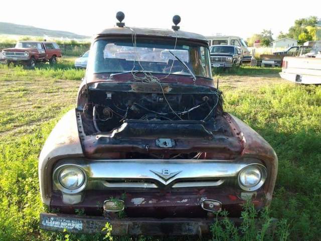 1956 maroon purple Ford F-100 step side short box