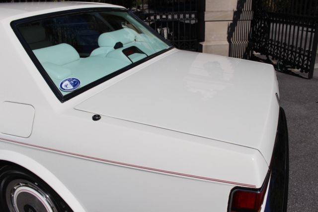 1990 White Rolls-Royce Silver Spirit/Spur/Dawn Sedan LONG WHEEL BASE