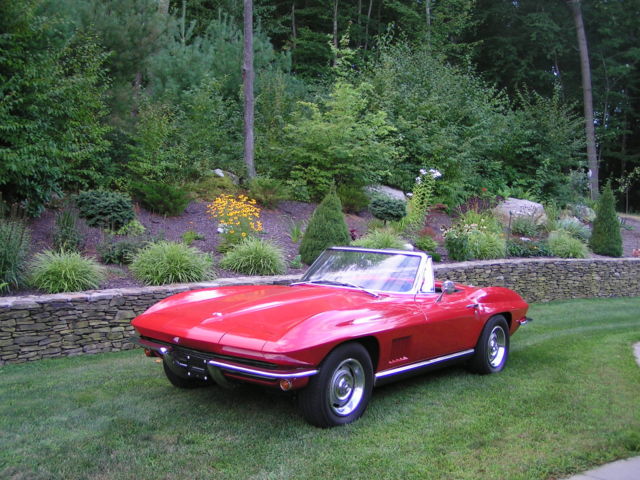 19670000 Red Chevrolet Corvette Convertible