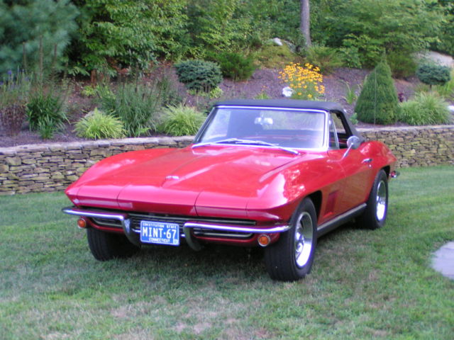 19670000 Red Chevrolet Corvette Convertible