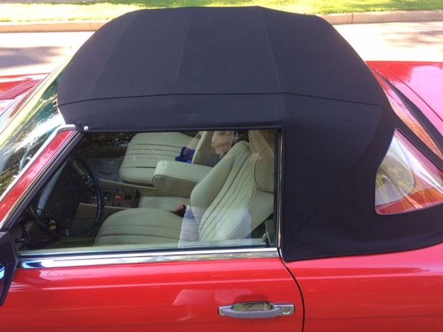 1988 Red Mercedes-Benz 500-Series