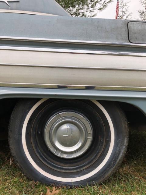 1962 Blue Oldsmobile Starfire