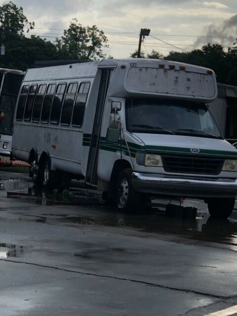 1993 Ford E-Series Van