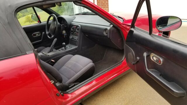 1992 Red Mazda MX-5 Miata Convertible