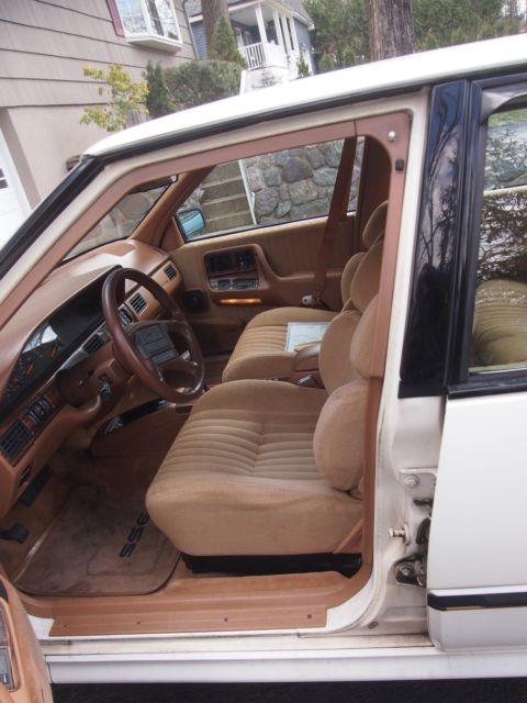 1990 Pontiac Bonneville