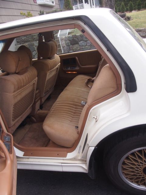 1990 Pontiac Bonneville