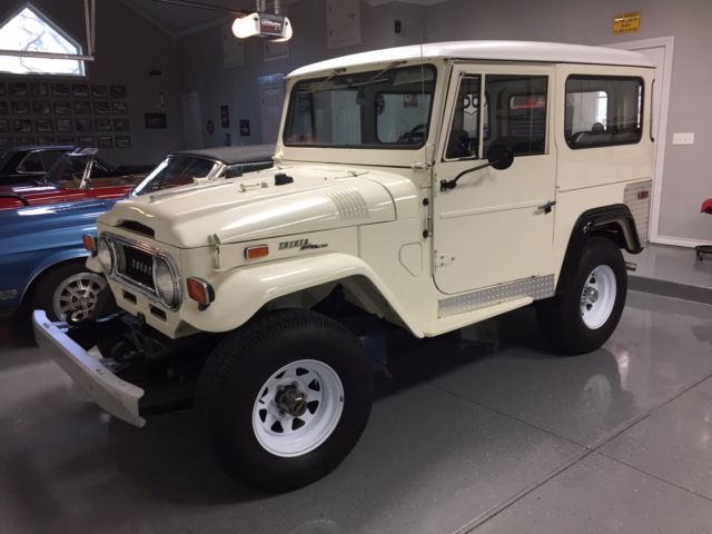 1970 Cream Toyota Land Cruiser SUV