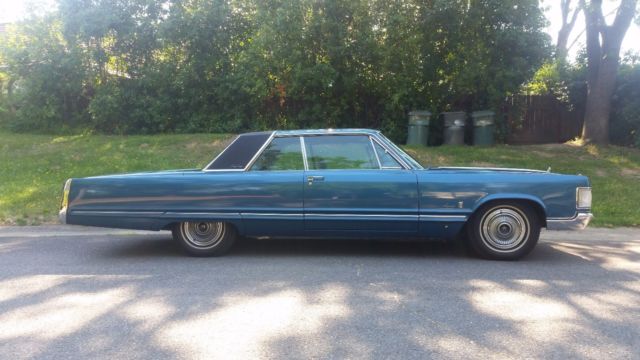 1967 Blue Chrysler Imperial Coupe