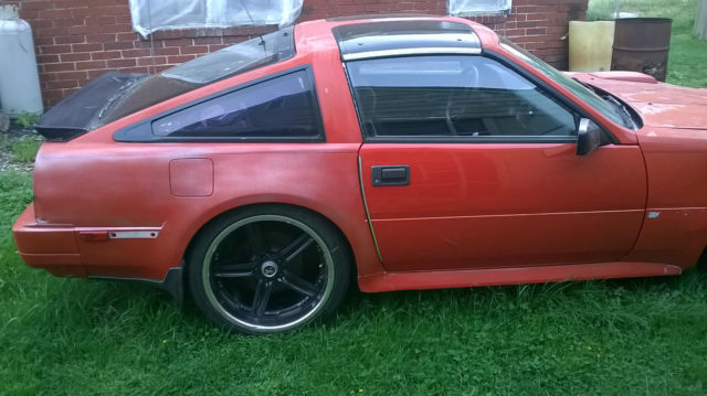 1986 Red/ primer Nissan 300ZX Coupe