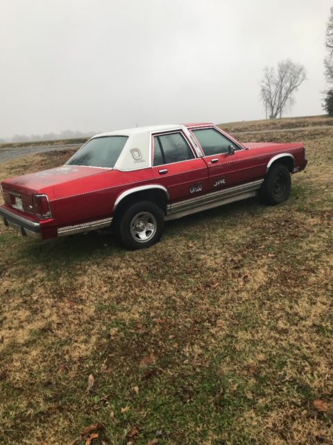 1991 Red Ford Crown Victoria Sedan