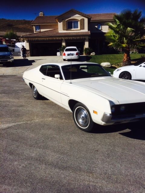 1970 White Ford Torino 2 doo coupe