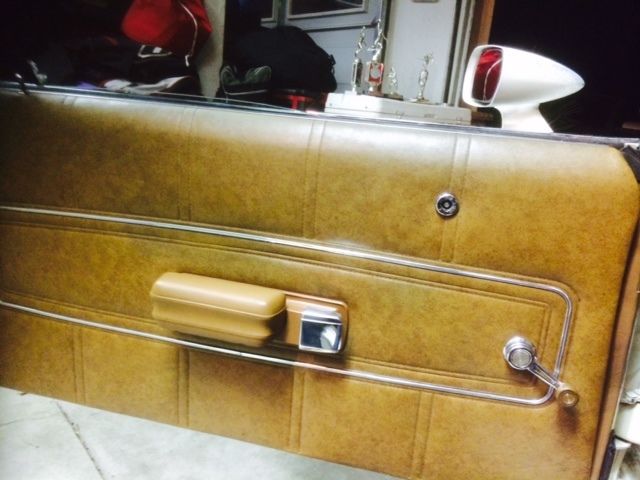 1970 White Ford Torino 2 doo coupe