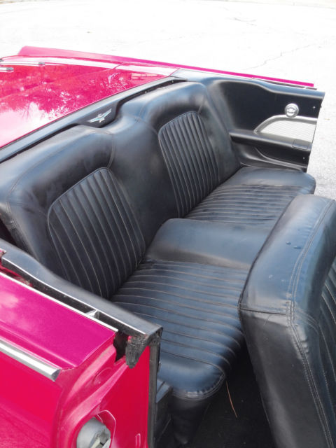 1961 Ford Thunderbird