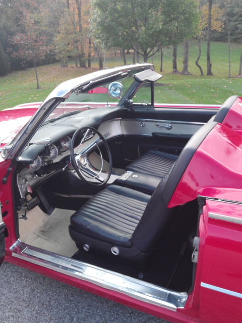 1961 Ford Thunderbird