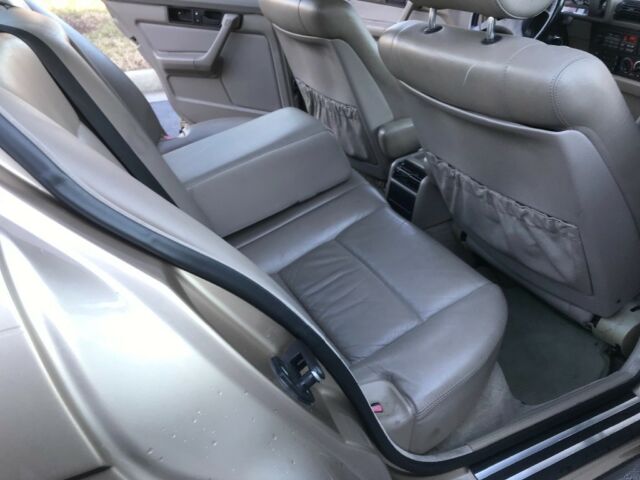 1992 Gold BMW 5-Series Sedan