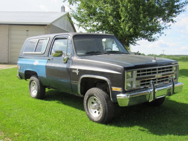 1988 Blue Chevrolet Blazer SUV