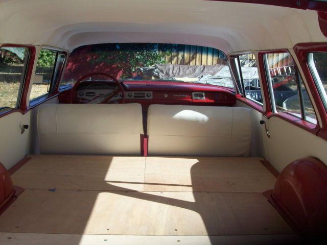 1958 RED and White Chevrolet Other Wagon