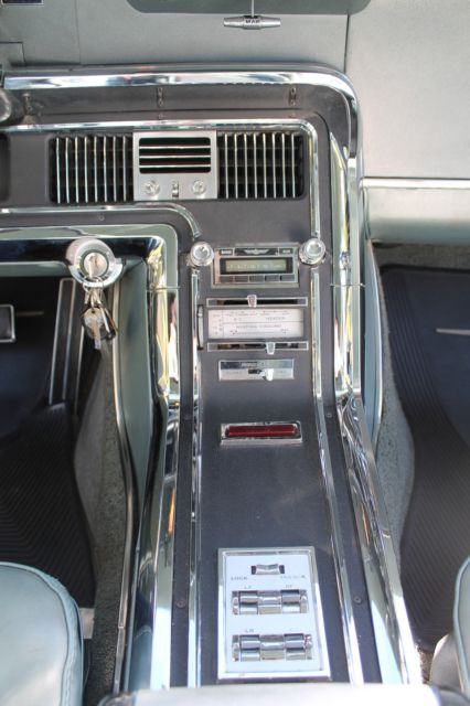 1965 silver mink Ford Thunderbird Coupe