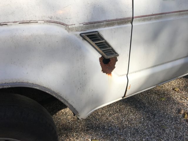 1988 White Toyota Land Cruiser SUV