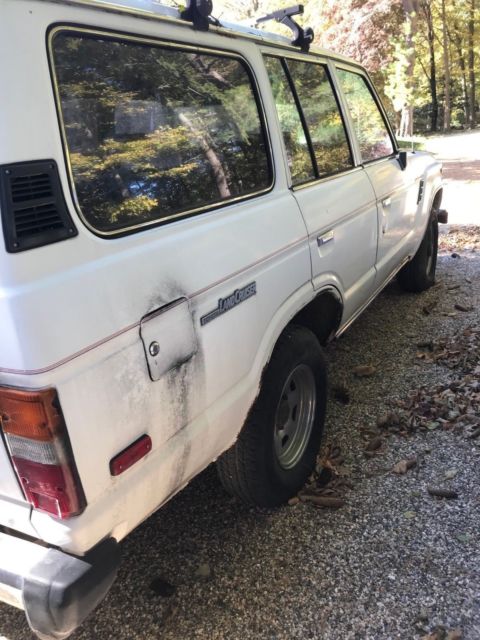 1988 White Toyota Land Cruiser SUV
