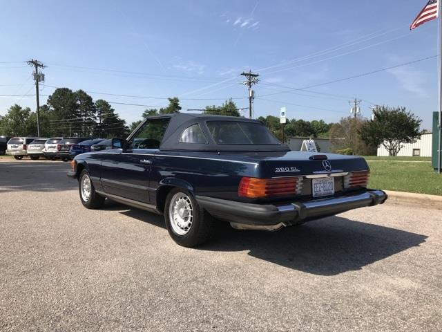 1984 Mercedes-Benz 300-Series