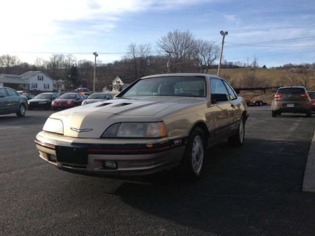 1988 Gold Ford Thunderbird Coupe
