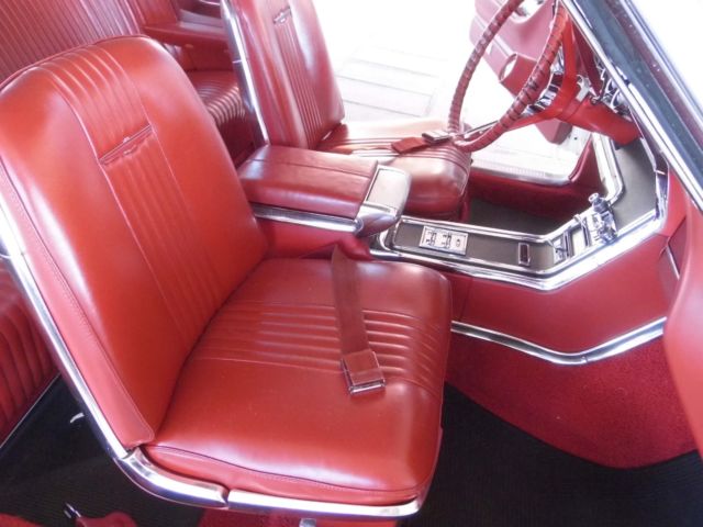 1965 White Ford Thunderbird Coupe