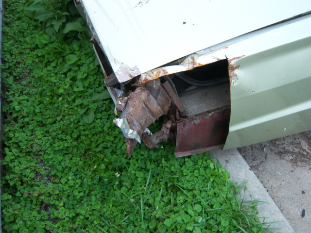 19650000 Gold Ford Thunderbird Convertible