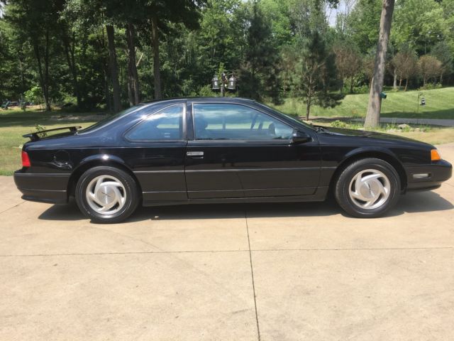 1991 Black Ford Thunderbird Coupe