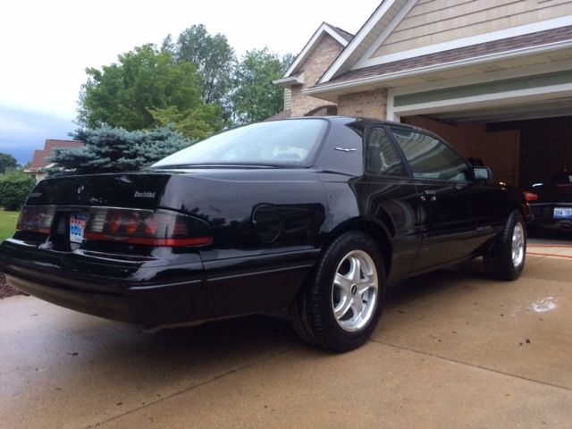 1988 Black Ford Thunderbird Coupe