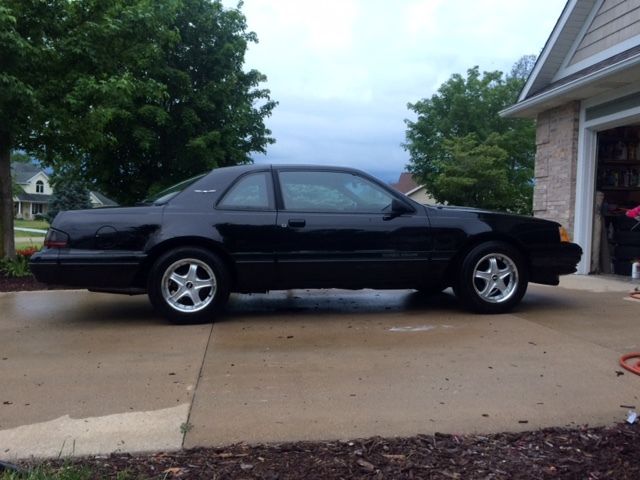 1988 Black Ford Thunderbird Coupe