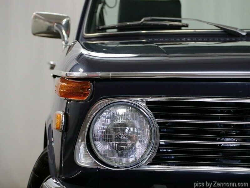 1973 Blue BMW 2002 Coupe