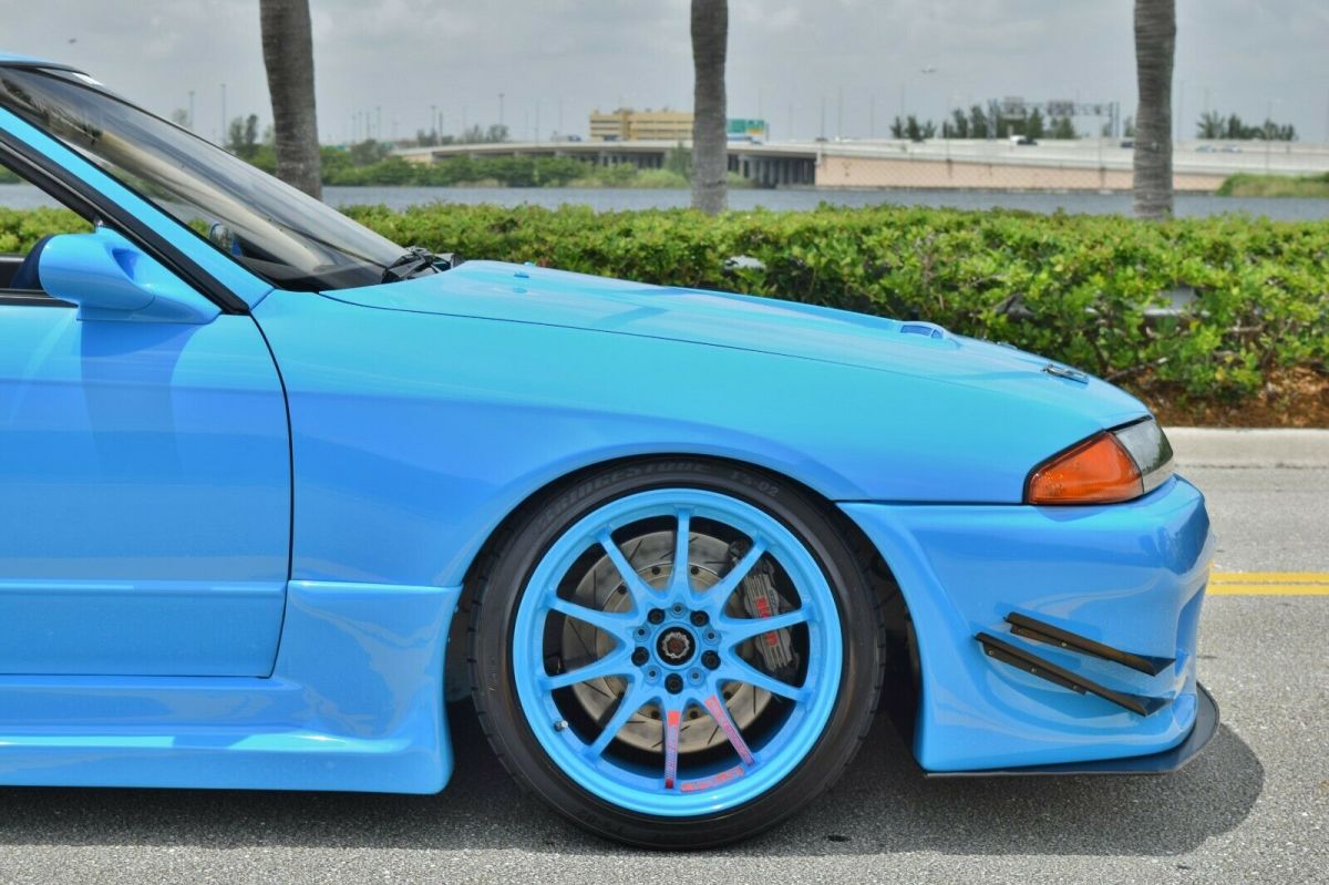 1991 Blue Nissan GT-R Coupe