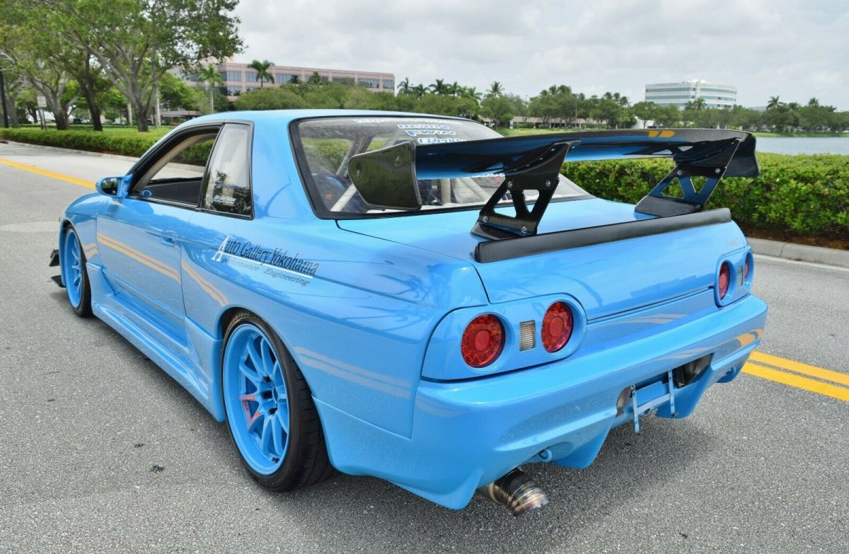 1991 Blue Nissan GT-R Coupe
