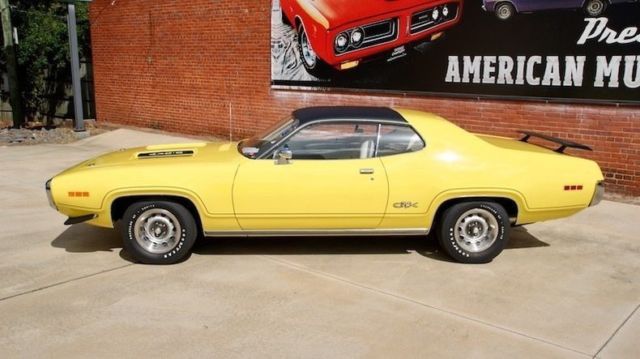 1971 Yellow Plymouth GTX Coupe