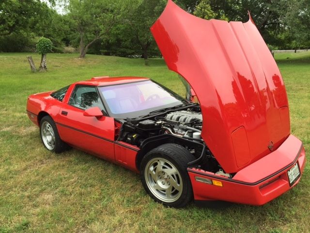 1990 Red Chevrolet Corvette Coupe
