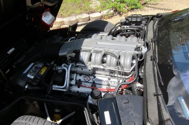 1990 Red Chevrolet Corvette Coupe