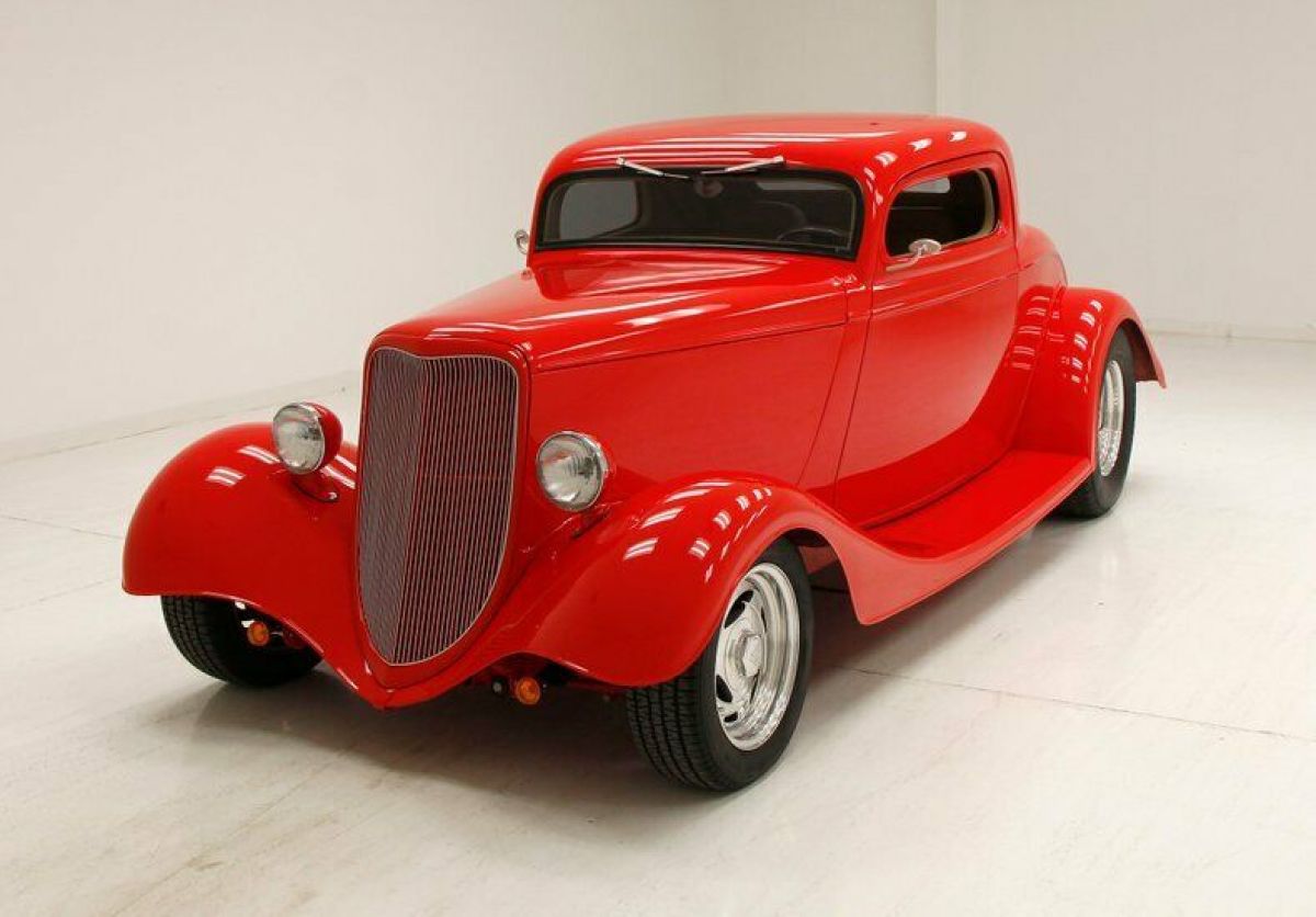 1933 Red Ford 40 Coupe