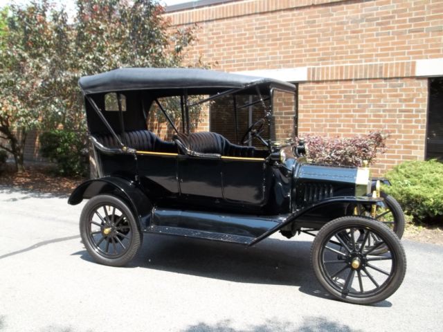 1915 Black Ford Model T