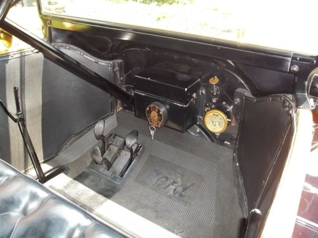 1915 Black Ford Model T