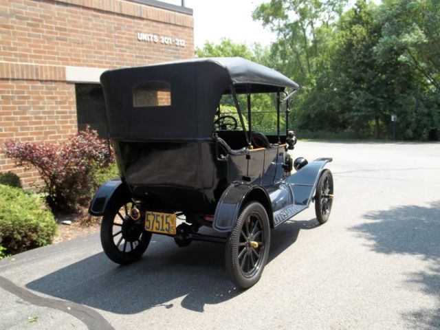 1915 Black Ford Model T
