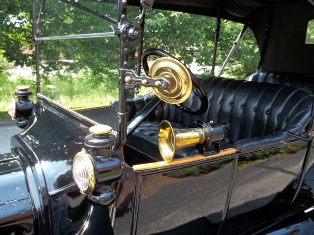 1915 Black Ford Model T