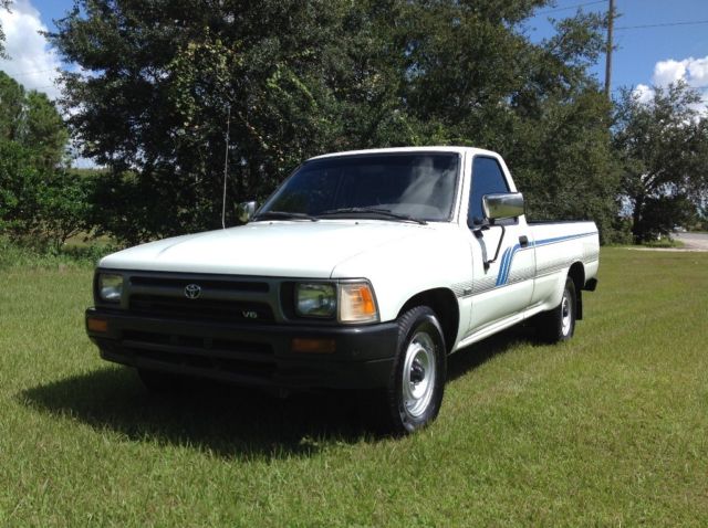 1992 White Toyota Pickup