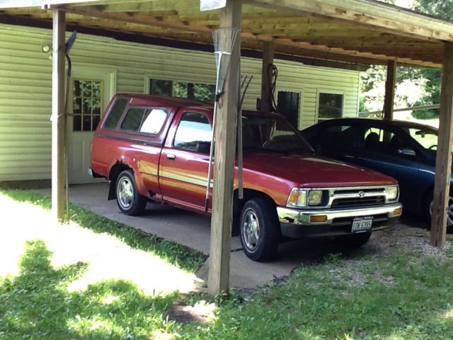 19940000 Red Toyota truck DX Standard Cab Pickup